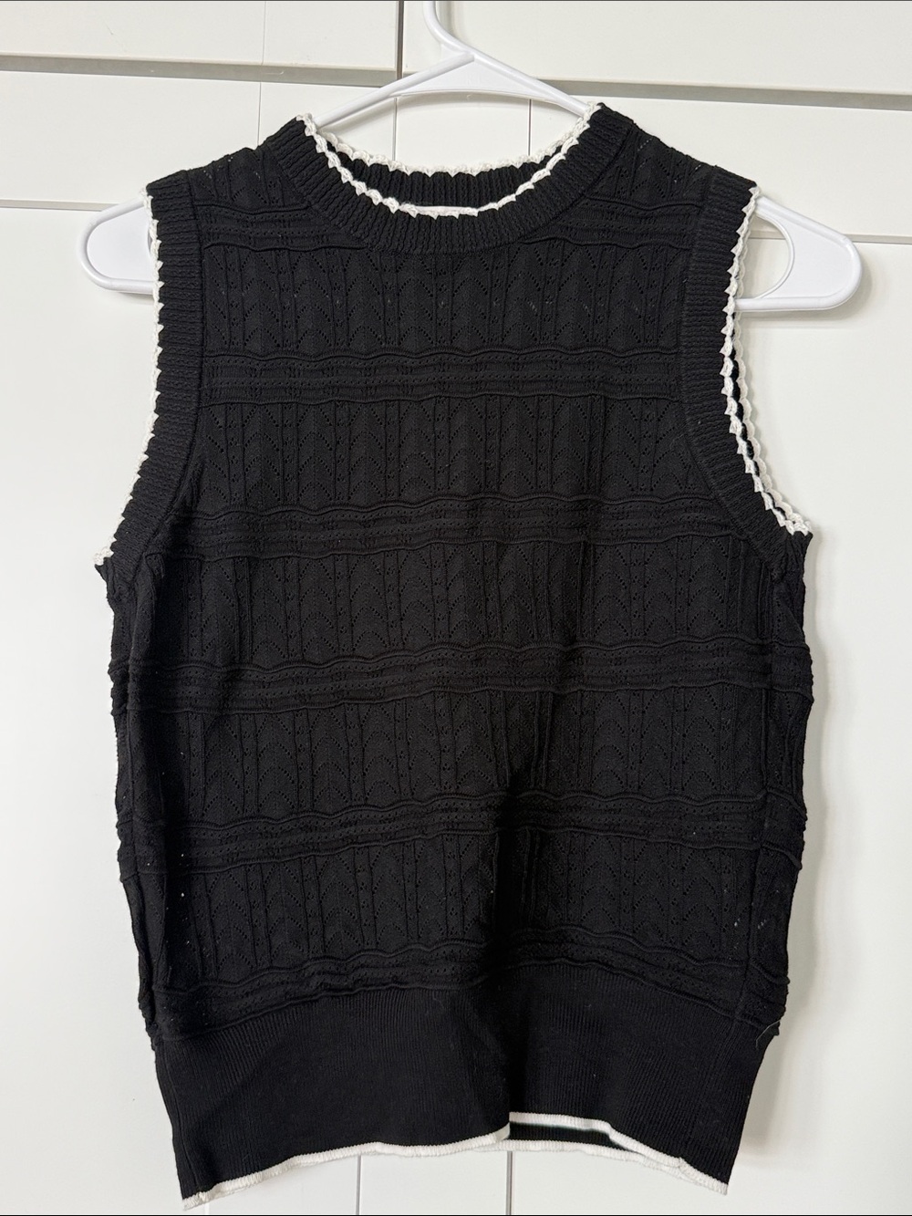 Madewell Black Sleeveless Knit Vest with White Trim